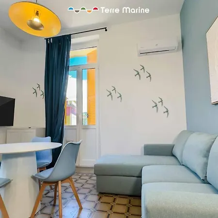 Albatros & Nautilus, Terre Marine شقة ليريسي